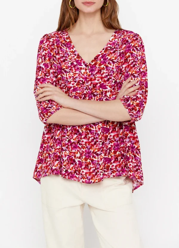 8797837 3/4 Sleeves v-neck AOP blouse with front pleats & half buttons down neck | Eshop GS | Jordan