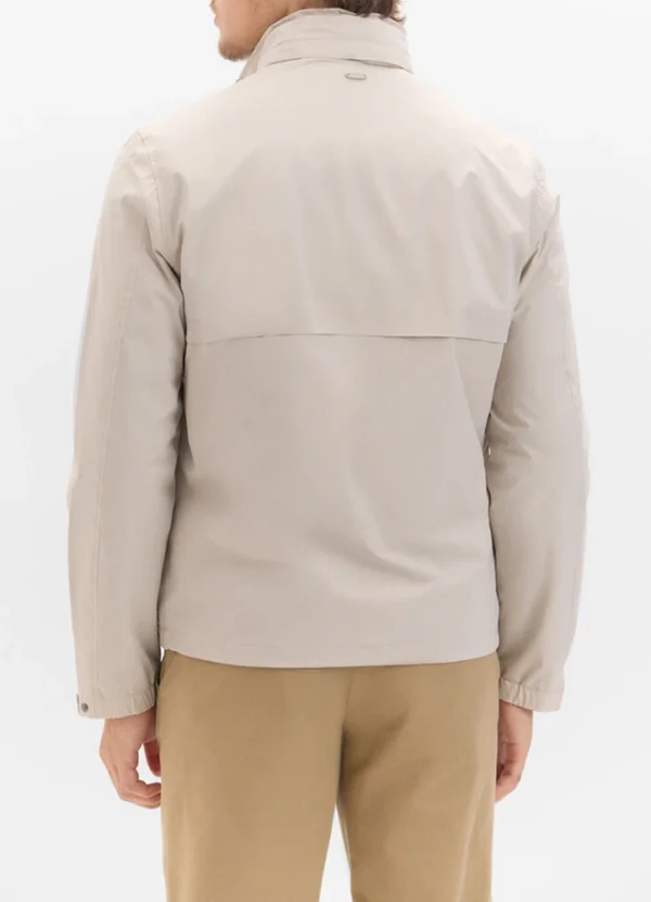 2028551 Short technical jkt with hood, 2 flapped chest pkts, 2 zipped side pkts & zip closure | Eshop GS | Jordan