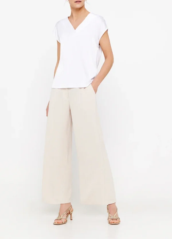9137791 SS v-neck plain satin blouse with asymmetric hem | Eshop GS | Jordan