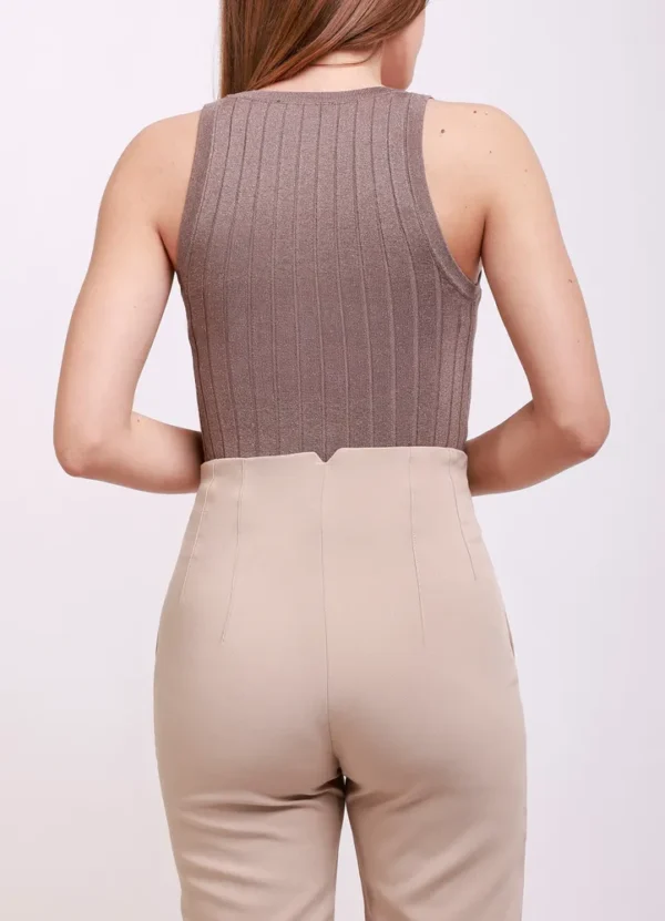 25002/LS61 JD143 - Ribbed strap top with a round neckline and metallic thread detail | Eshop GS | Jordan