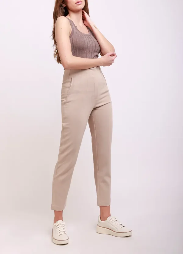 25002/LS61 JD143 - Ribbed strap top with a round neckline and metallic thread detail | Eshop GS | Jordan