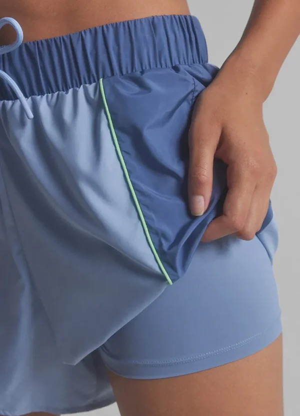 Dash&Stars Women Technical Shorts AWDTS25THMNP902