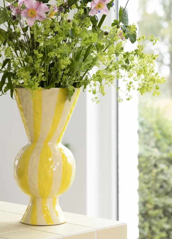 &Klevering Home Decor Vase DHKLAYPVANANA20